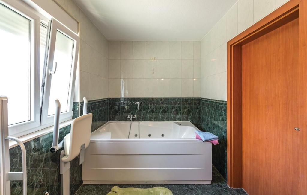 Apartment Begić Makarska Zewnętrze zdjęcie